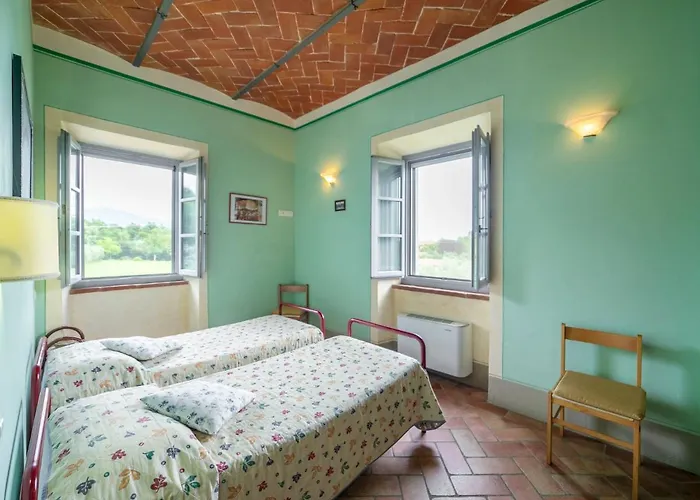 别墅 Le Rondini By Interhome